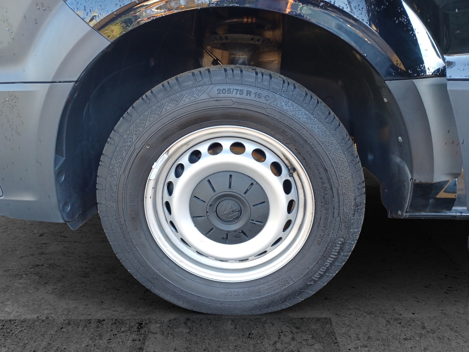 Fahrzeugabbildung Volkswagen Crafter Kasten 35 HD LR KLIMA RFK