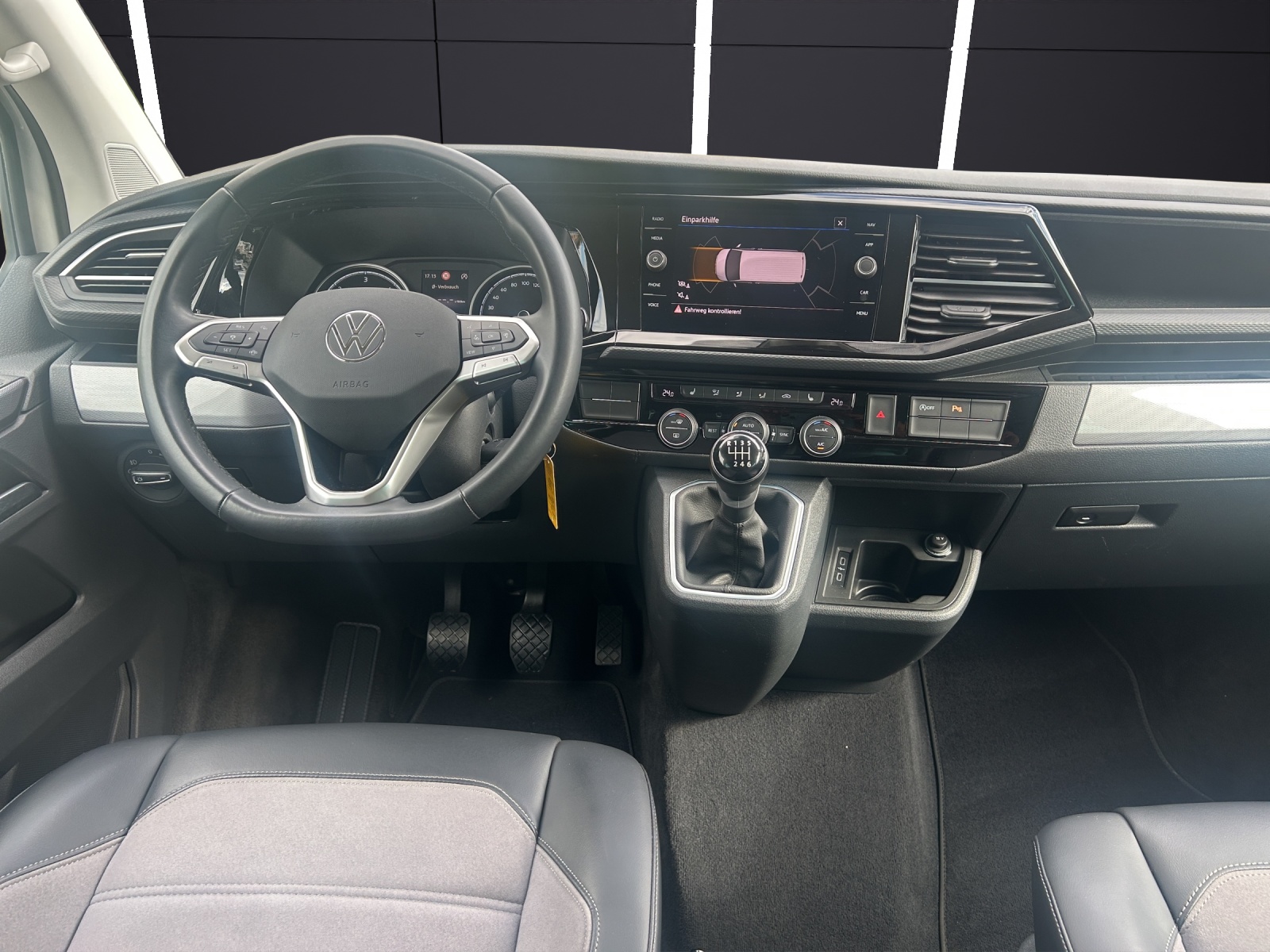 Fahrzeugabbildung Volkswagen T6 Multivan T6.1 TDI Gen Six NAVI AHK LED STANDH. ACC