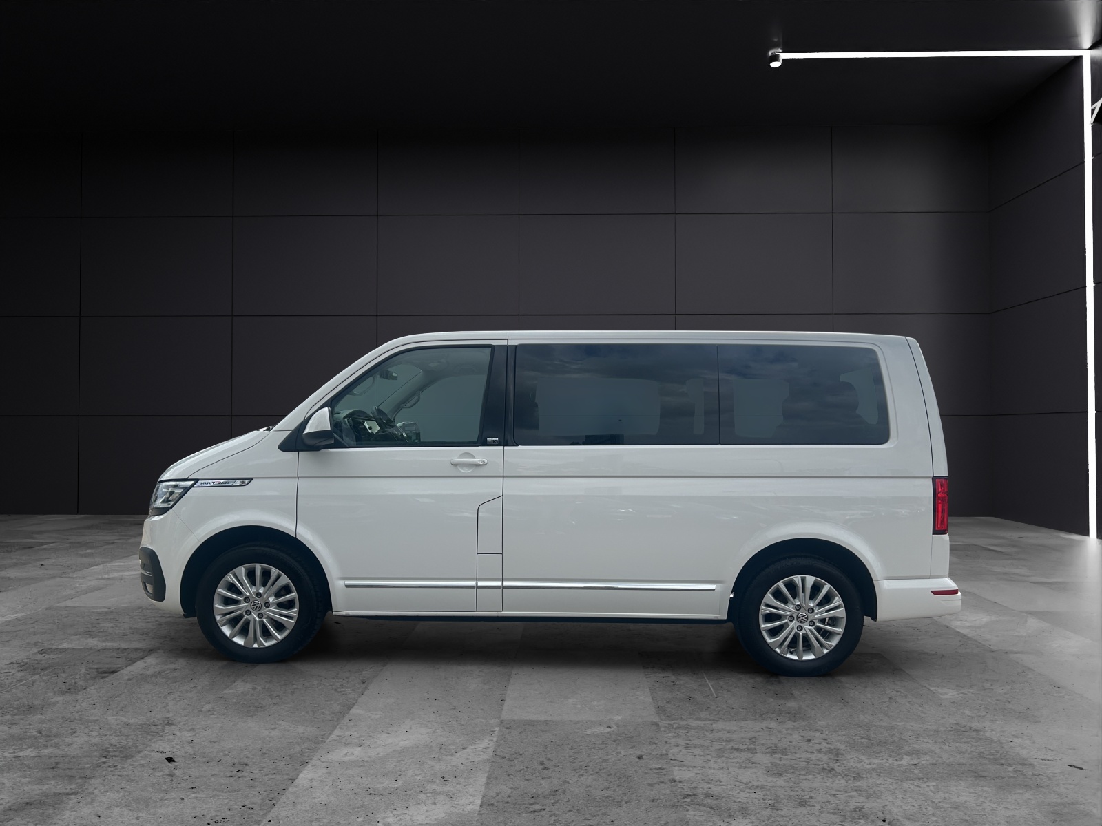 Fahrzeugabbildung Volkswagen T6 Multivan T6.1 TDI Gen Six NAVI AHK LED STANDH. ACC