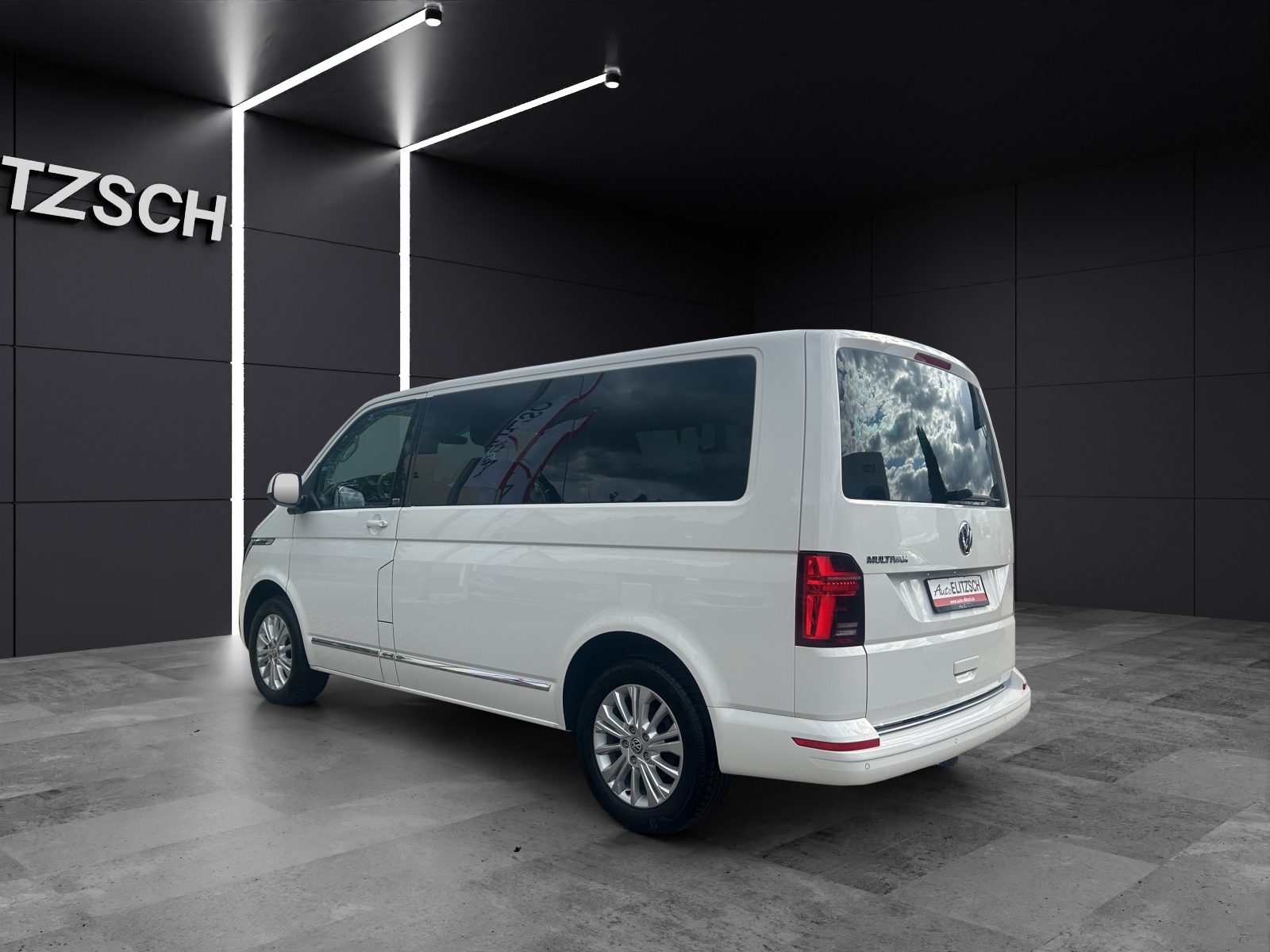 Fahrzeugabbildung Volkswagen T6 Multivan T6.1 TDI Gen Six NAVI AHK LED STANDH. ACC