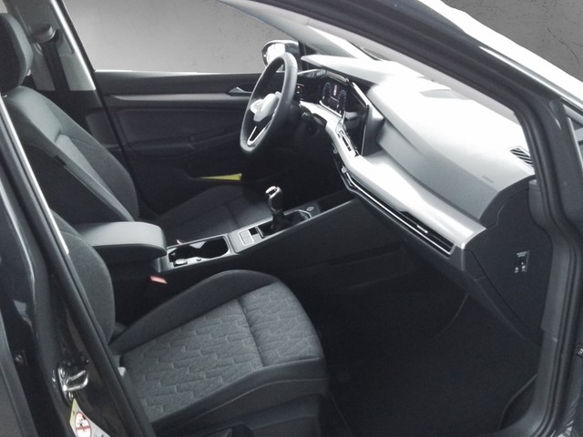 Fahrzeugabbildung Volkswagen Golf VIII TSI Move Kamera Navi LED VC