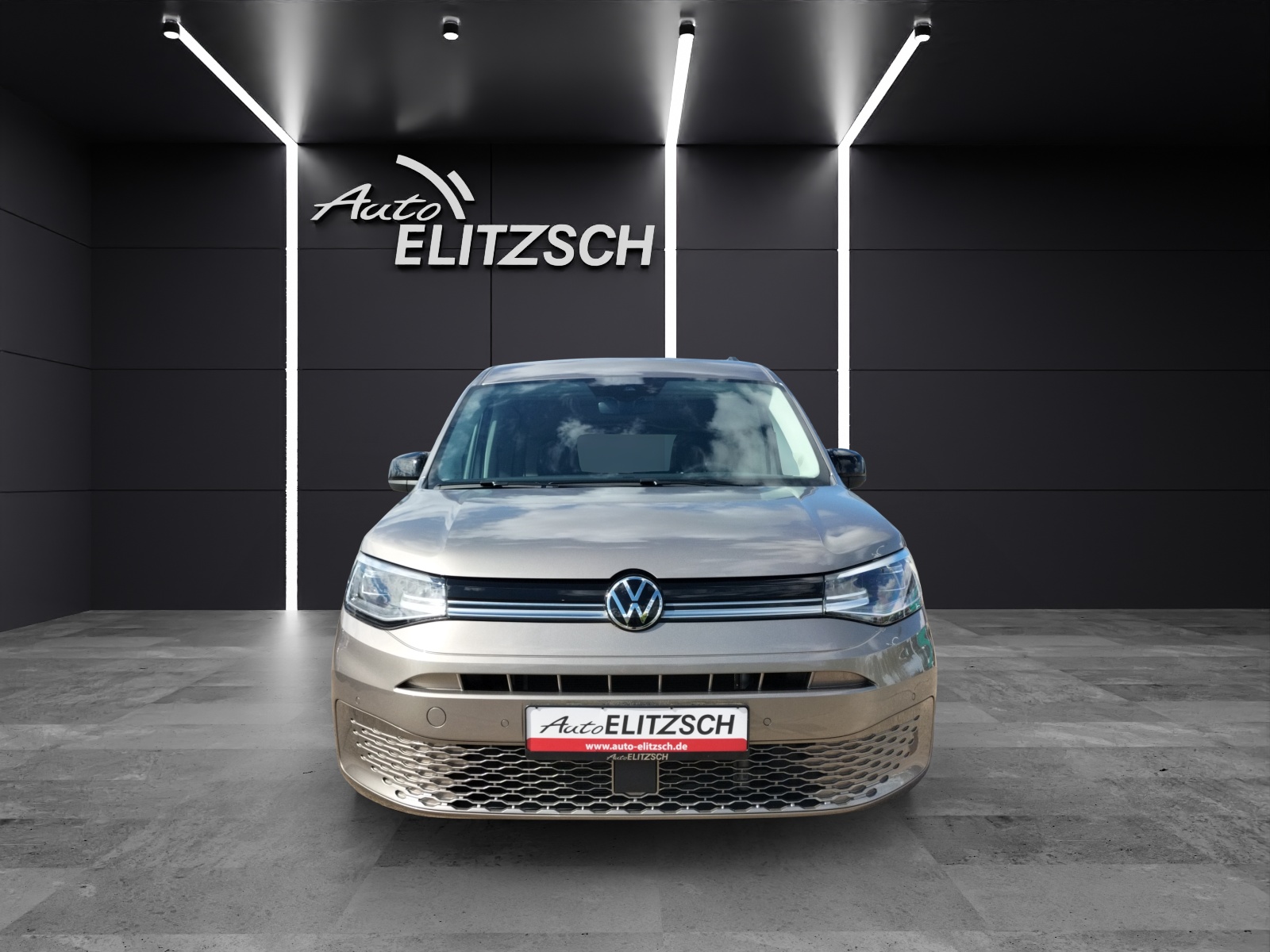 Fahrzeugabbildung Volkswagen Caddy TDI Style Maxi 4M LED STH AHK SHZ RearView