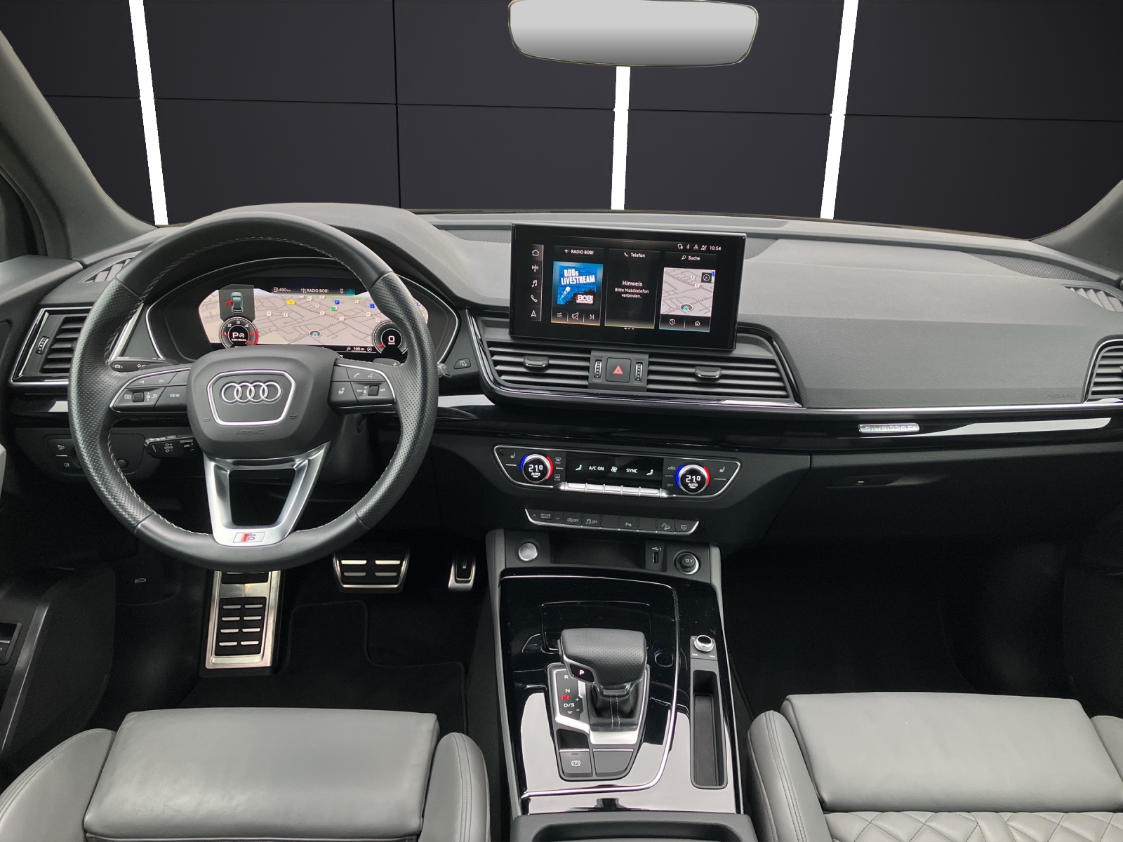 Fahrzeugabbildung Audi Q5 40 TDI advanced quattro Matrix AHK Navi AVC ACC RFK