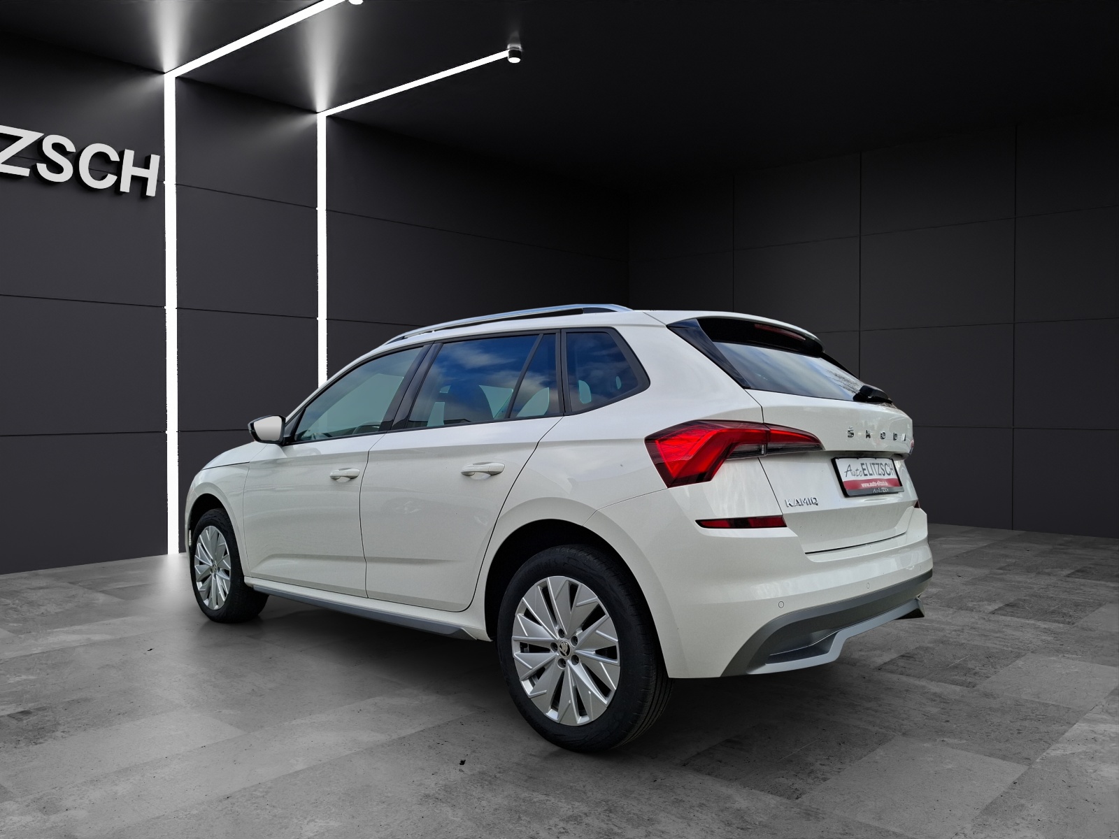 Fahrzeugabbildung SKODA Kamiq TSI Style LED Navi AID GRA PDC SH