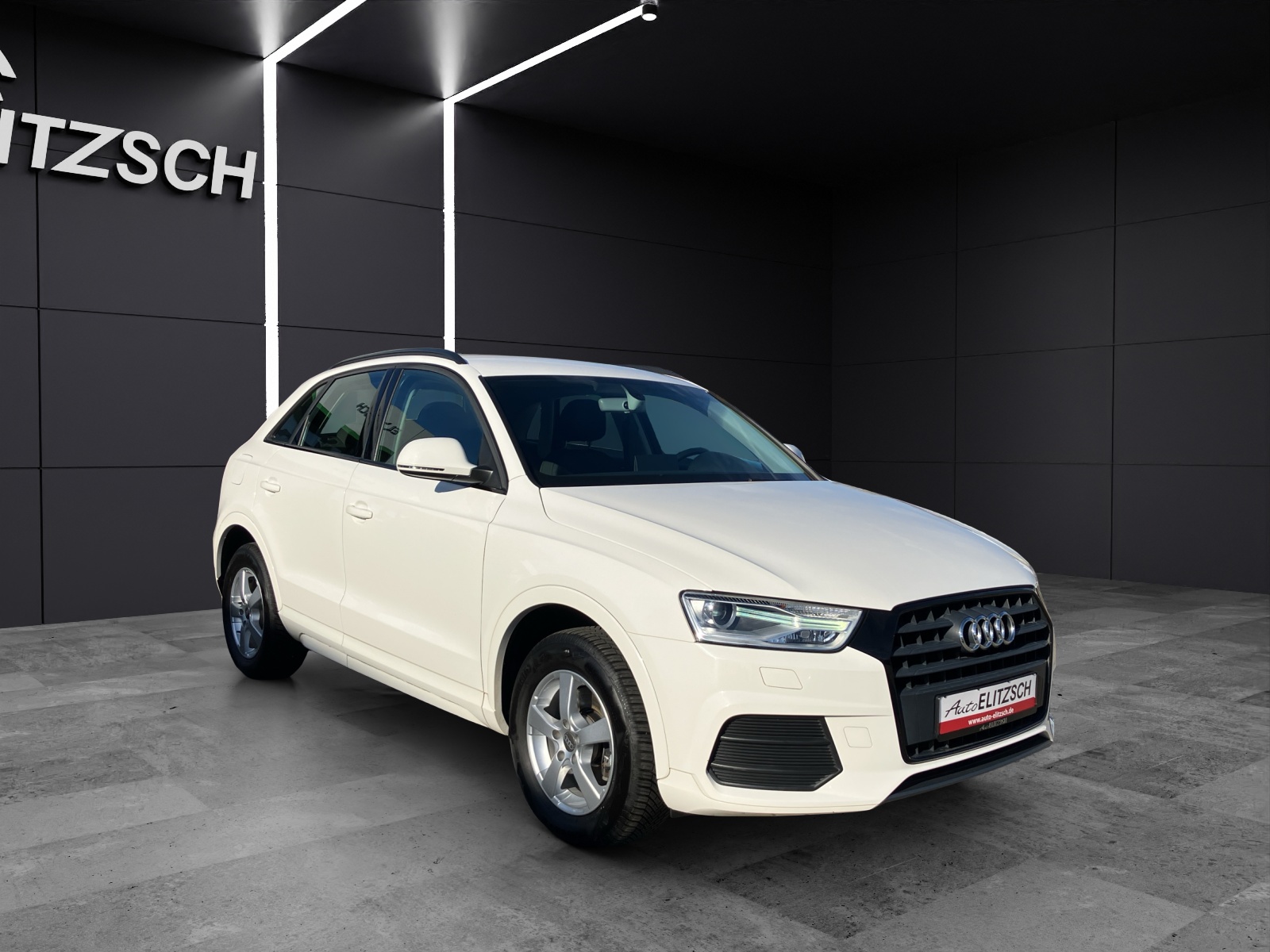 Fahrzeugabbildung Audi Q3 2.0 TDI sport AHK Xenon