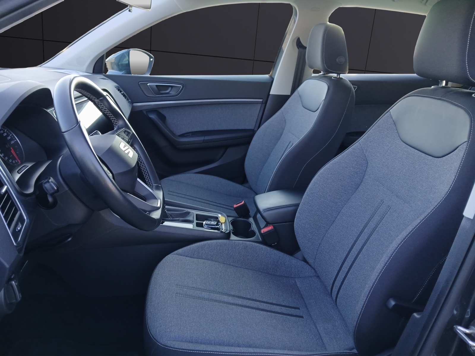 Fahrzeugabbildung SEAT Ateca TDI Style DSG STH LED Navi beats GRA PDC SH