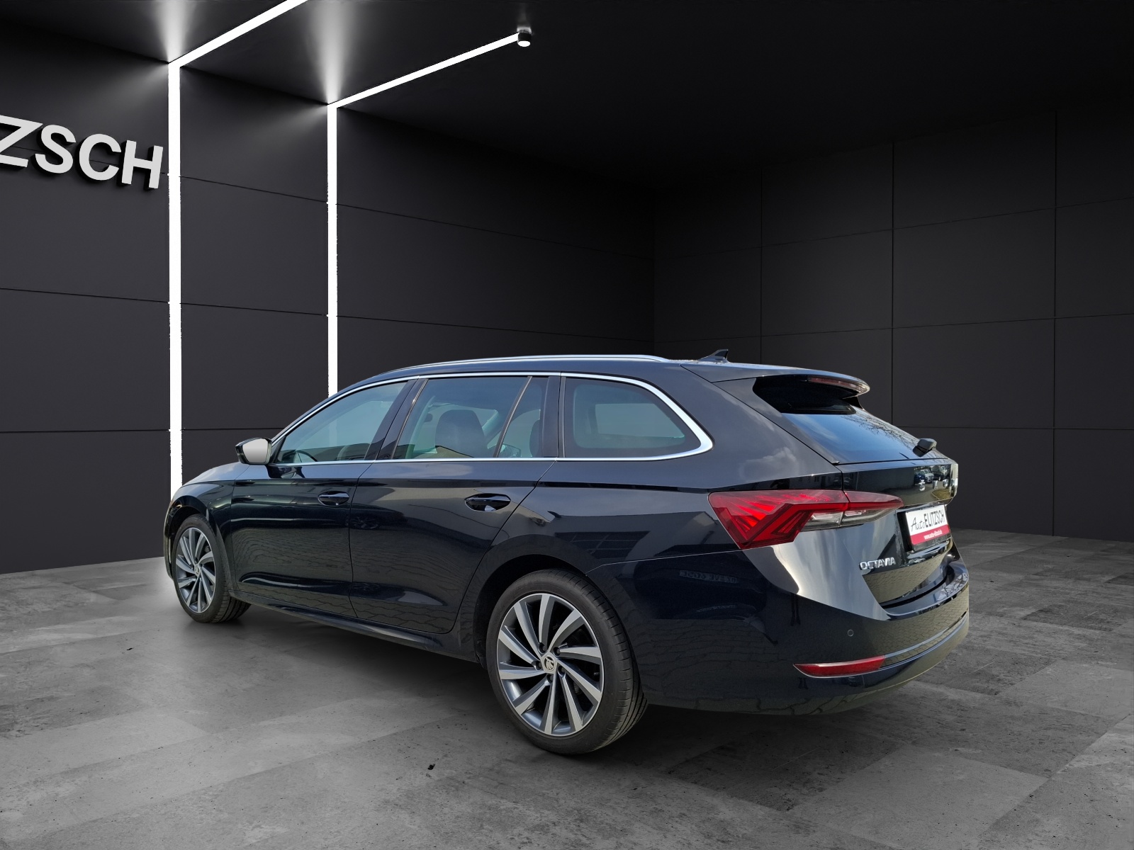 Fahrzeugabbildung SKODA Octavia Combi TDI First-Edition DSG Matrix Navi AID ACC SH 18