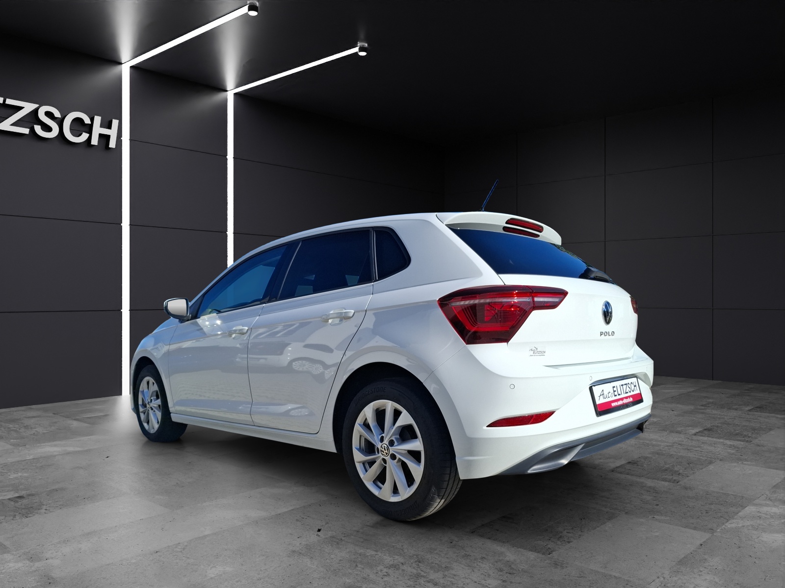 Fahrzeugabbildung Volkswagen Polo TSI Style Matrix Navi AID PDC SH LM