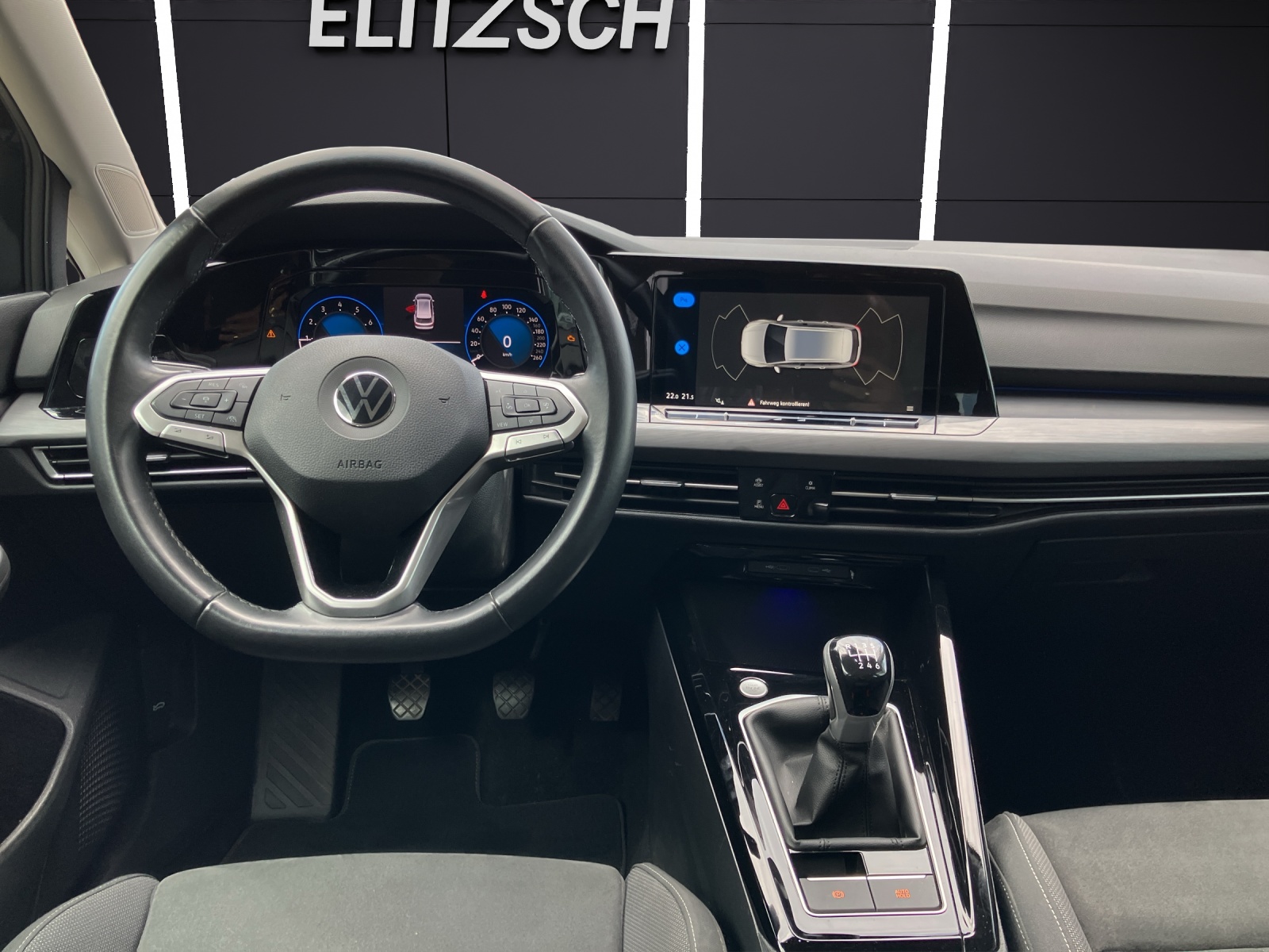 Fahrzeugabbildung Volkswagen Golf VIII Variant TSI Style LED ACC App-Connect PDC