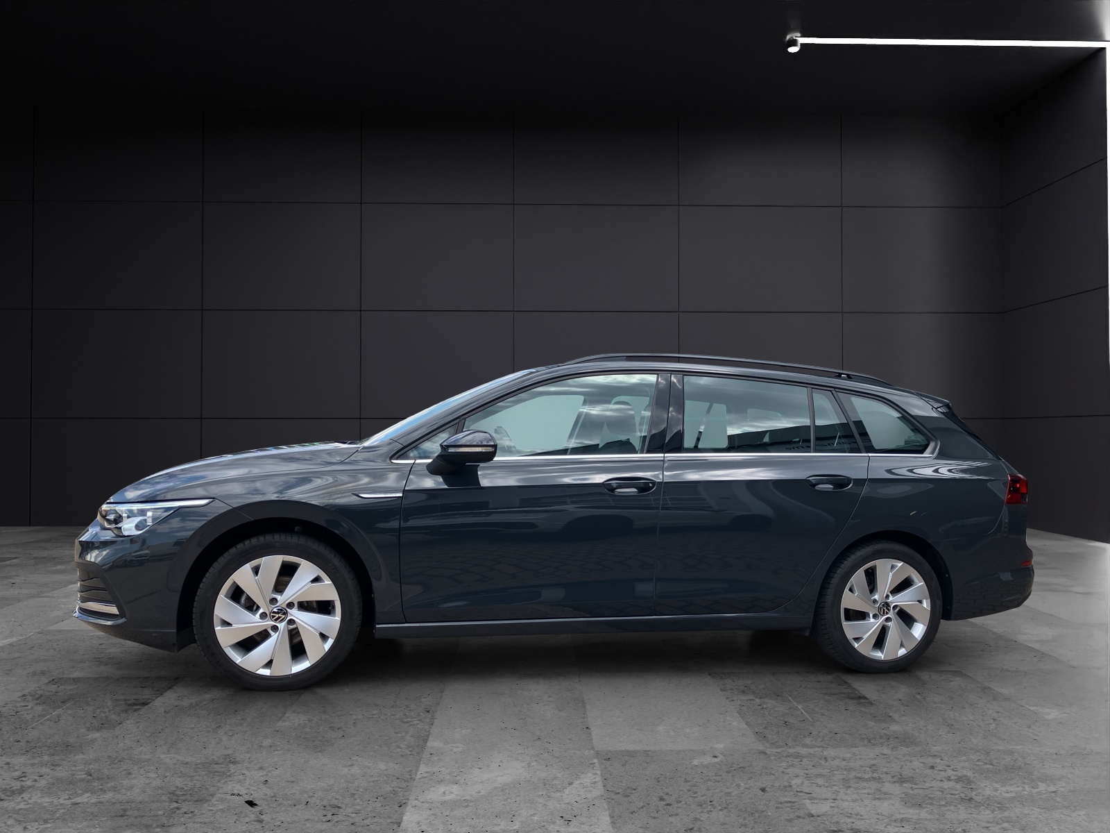 Fahrzeugabbildung Volkswagen Golf VIII Variant TSI Style LED ACC App-Connect PDC