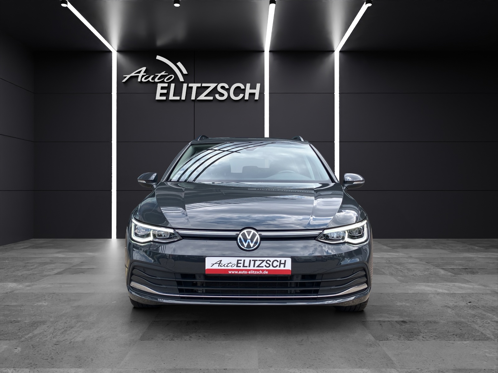 Fahrzeugabbildung Volkswagen Golf VIII Variant TSI Style LED ACC App-Connect PDC