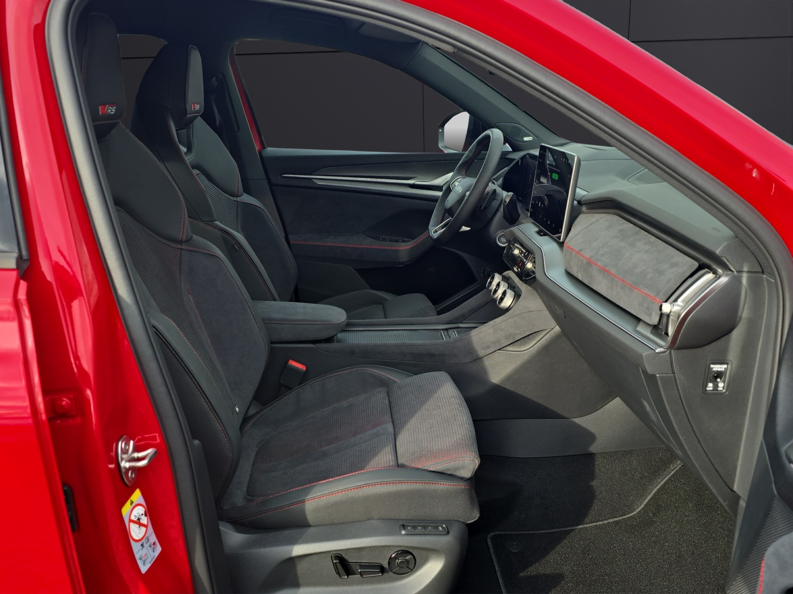 Fahrzeugabbildung SKODA Kodiaq RS 2.0 TSI 195 kW 4x4 MATRIX AREA AHK HEADUP