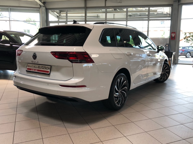 Fahrzeugabbildung Volkswagen Golf VIII Variant Life TSI NAVI CLIMA ACC SH