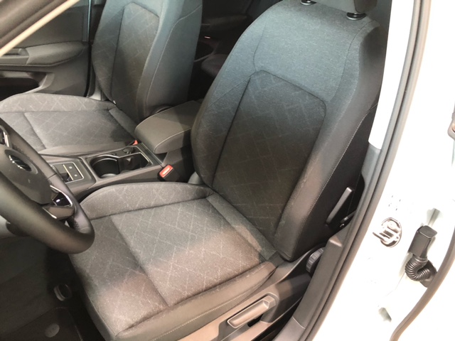 Fahrzeugabbildung Volkswagen Golf VIII Variant Life TSI NAVI CLIMA ACC SH