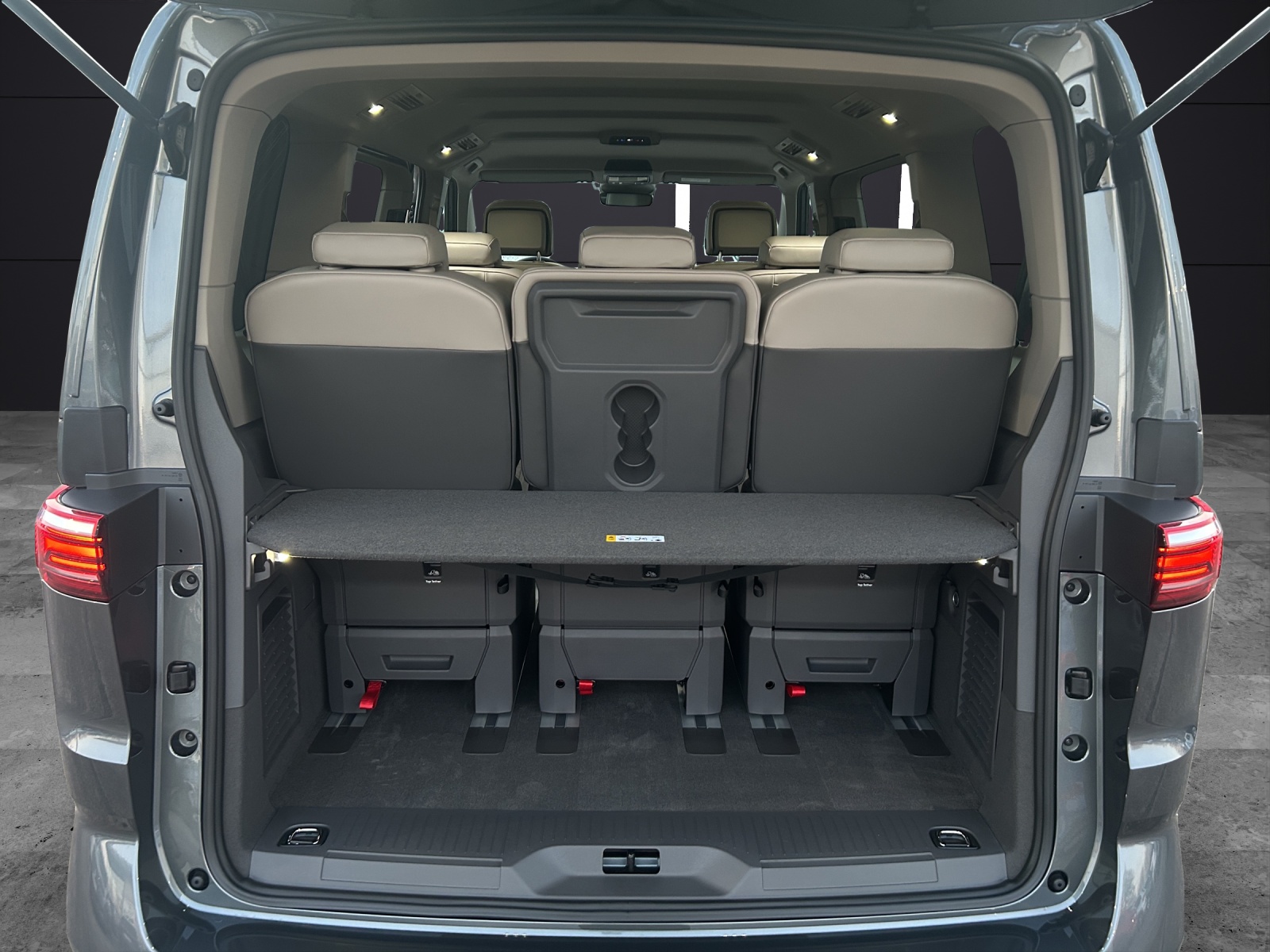 Fahrzeugabbildung Volkswagen Multivan Goal KÜ RFK ACC Lane Assist