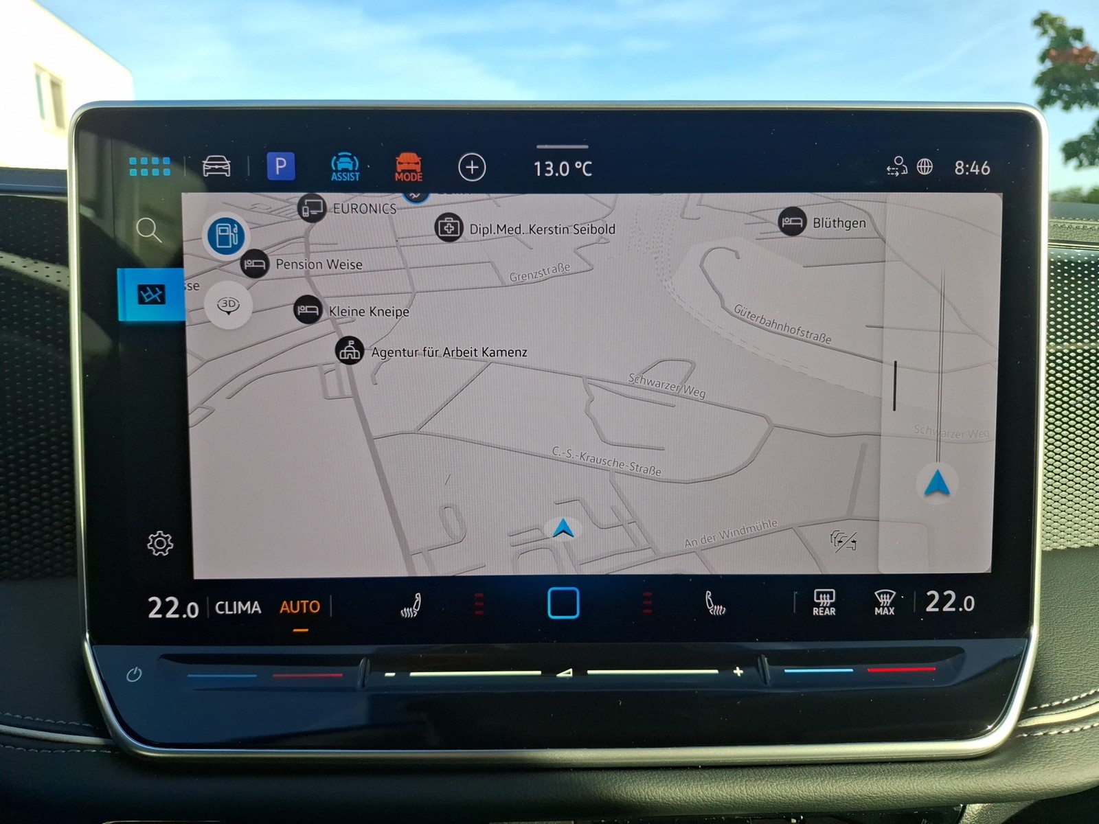 Fahrzeugabbildung Volkswagen Passat Variant TDI Business DSG LED AHK Navi AID ACC RFK SHZ