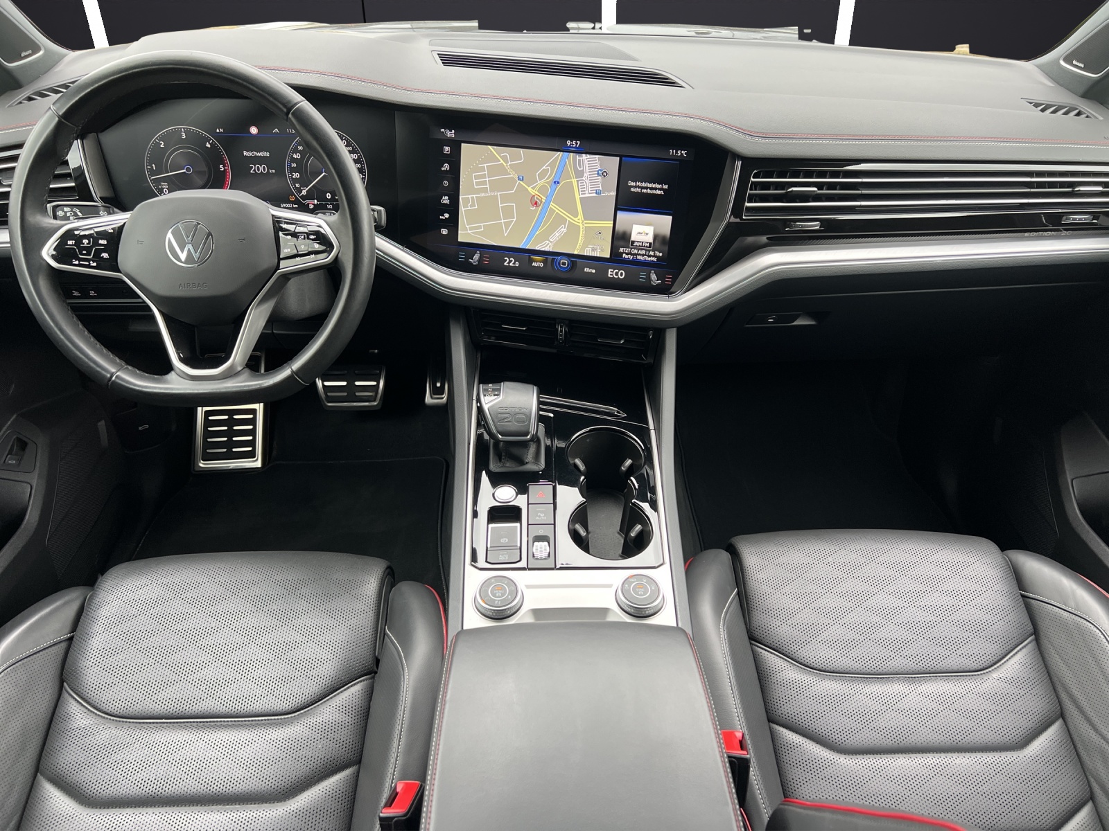 Fahrzeugabbildung Volkswagen Touareg TDI Edition-20 R-Line Matrix Navi STH AHK Luft Pano HUD AID RFK 22