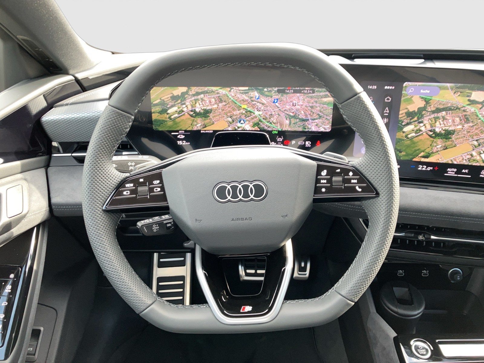 Fahrzeugabbildung Audi A6 e-tron Avant performance 270 kW S line business LED DAB+ ACC NAVI