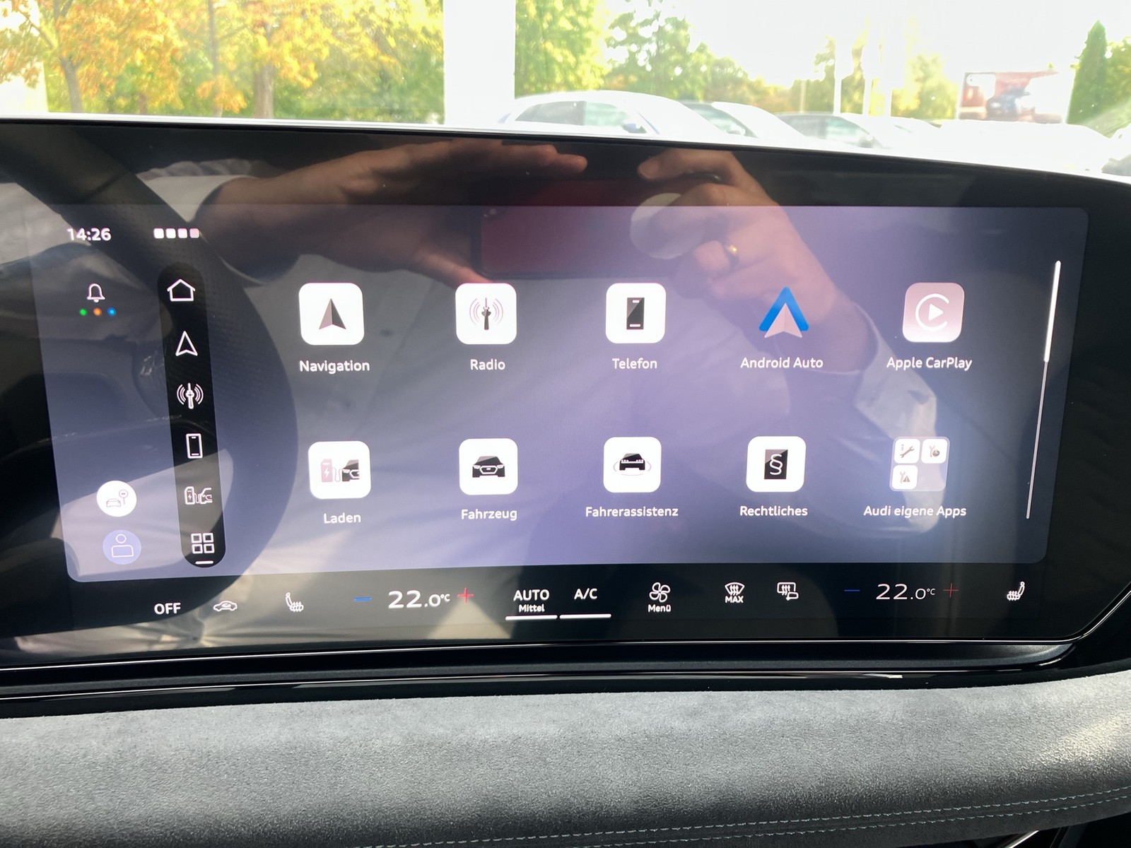 Fahrzeugabbildung Audi A6 e-tron Avant performance 270 kW S line business LED DAB+ ACC NAVI