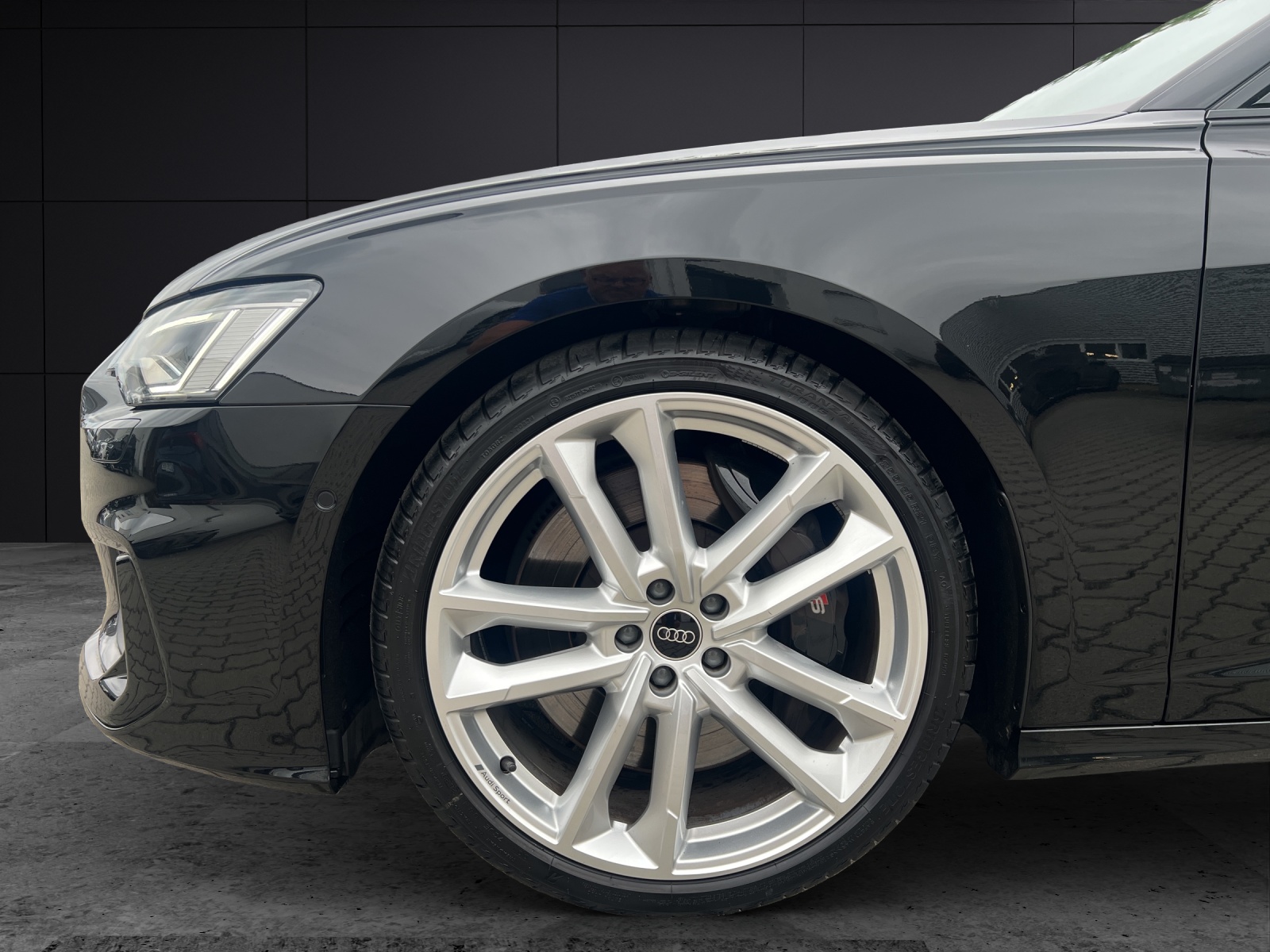 Fahrzeugabbildung Audi S6 Avant TDI quattro Standhzg LED AHK Navi AVC ACC RFK HUD Pano B&O Leder SHZ