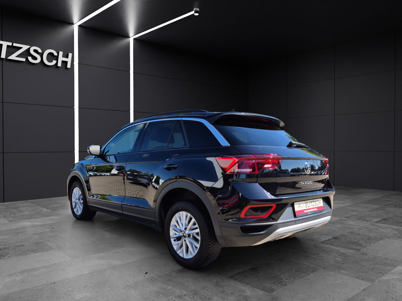 Fahrzeugabbildung Volkswagen T-Roc TSI Life LED Navi AID Park-Assist SH LM