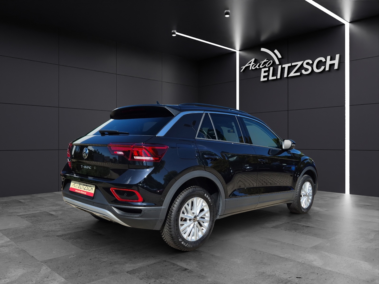 Fahrzeugabbildung Volkswagen T-Roc TSI Life LED Navi AID Park-Assist SH LM