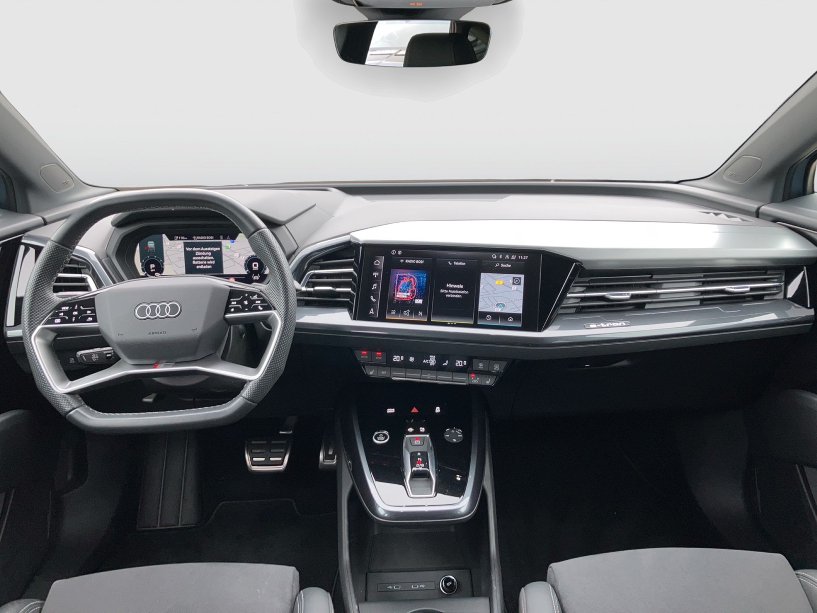 Fahrzeugabbildung Audi Q4 Sportback 50 e-tron S-Line MATRIX