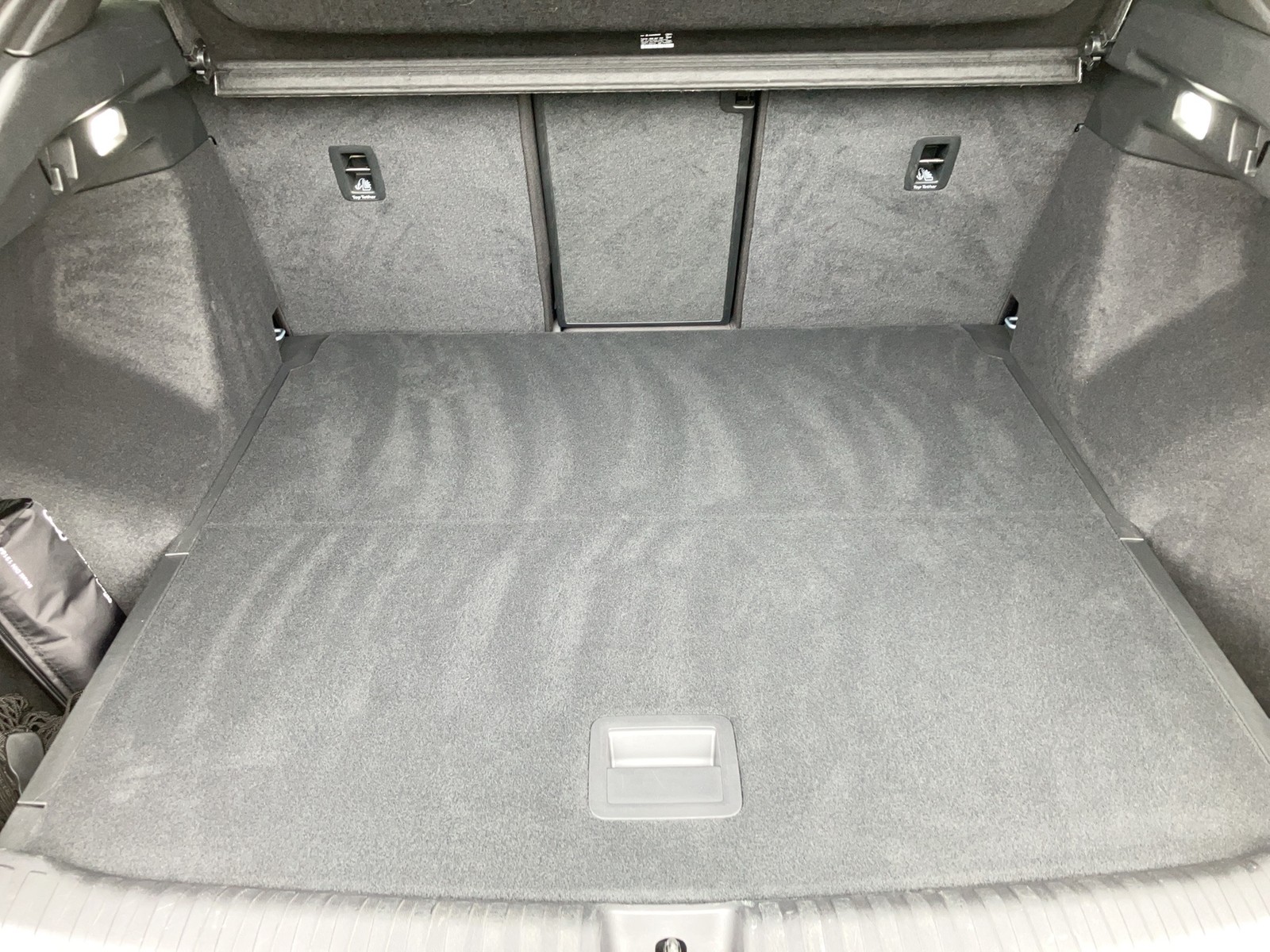 Fahrzeugabbildung Audi Q4 Sportback 50 e-tron S-Line MATRIX