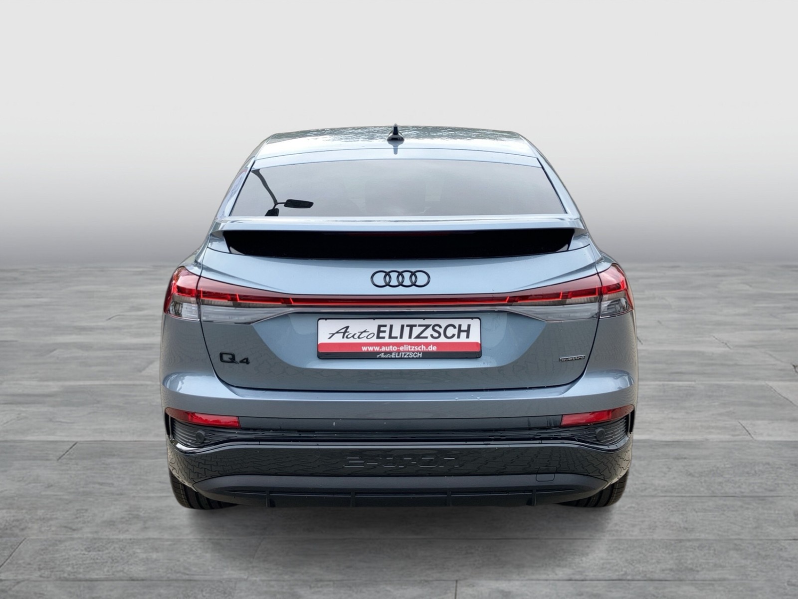 Fahrzeugabbildung Audi Q4 Sportback 50 e-tron S-Line MATRIX