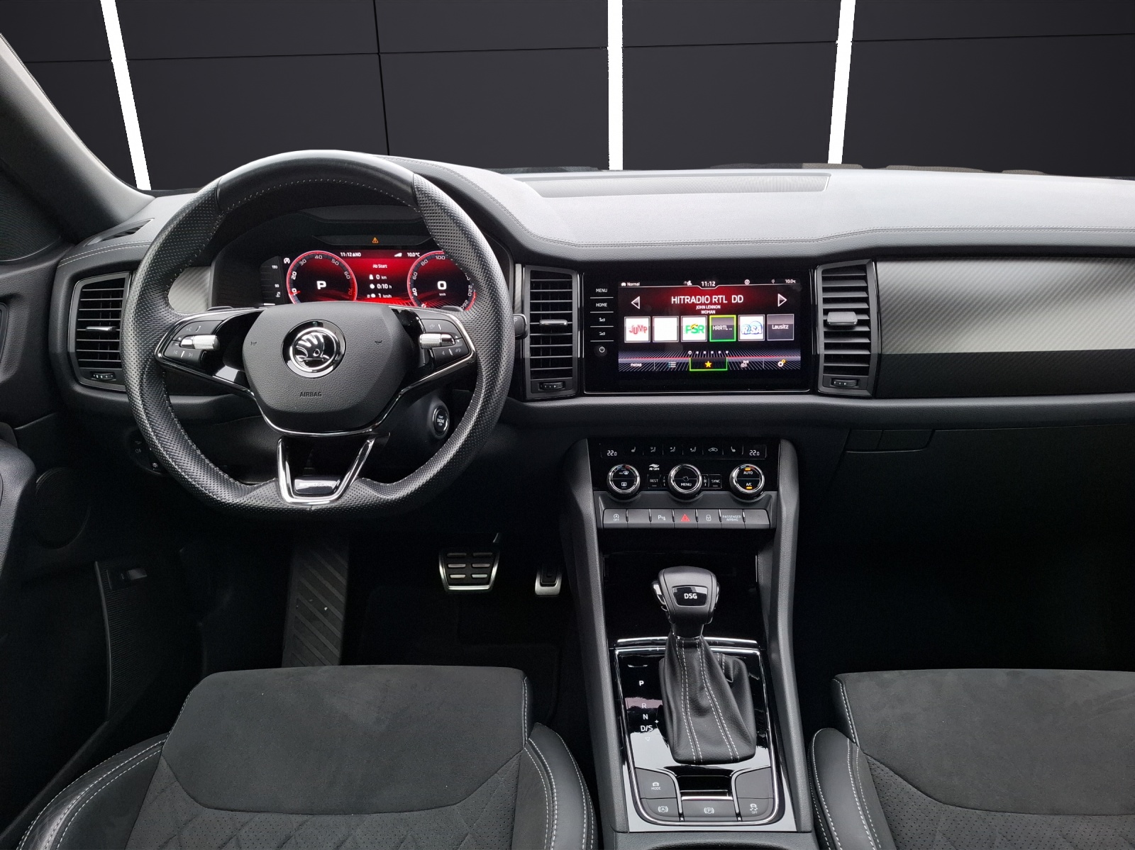 Fahrzeugabbildung SKODA Kodiaq TSI Sportline DSG Matrix Navi AID GRA PDC SH 19