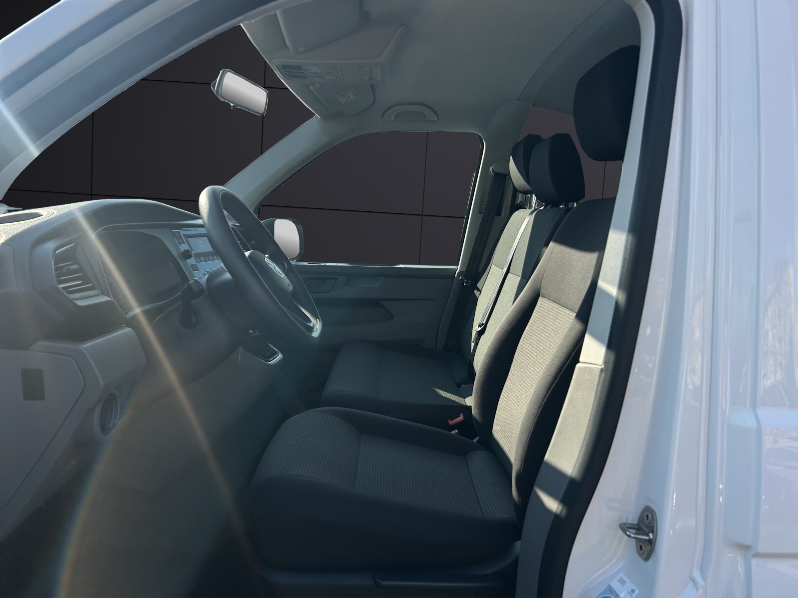 Fahrzeugabbildung Volkswagen T6 Transporter T6.1 TDI Kasten EcoProfi FWD