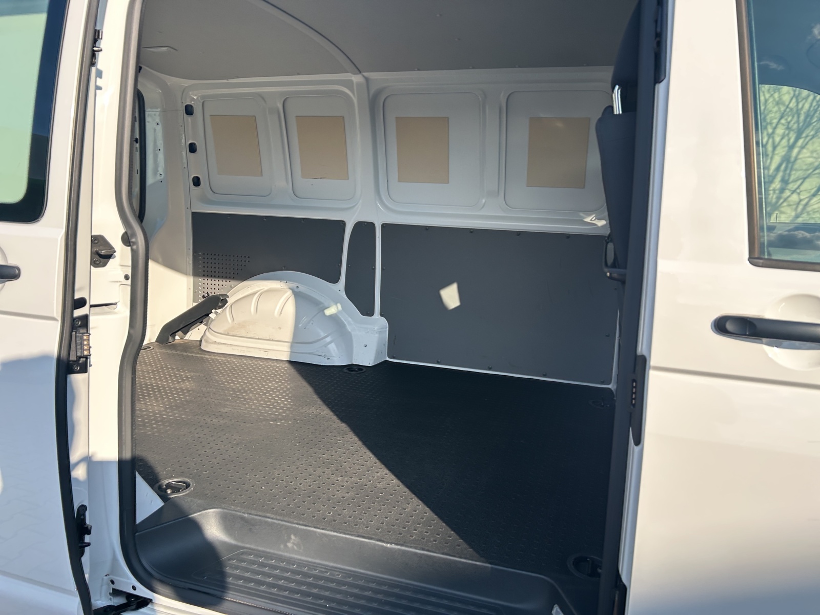 Fahrzeugabbildung Volkswagen T6 Transporter T6.1 TDI Kasten EcoProfi FWD