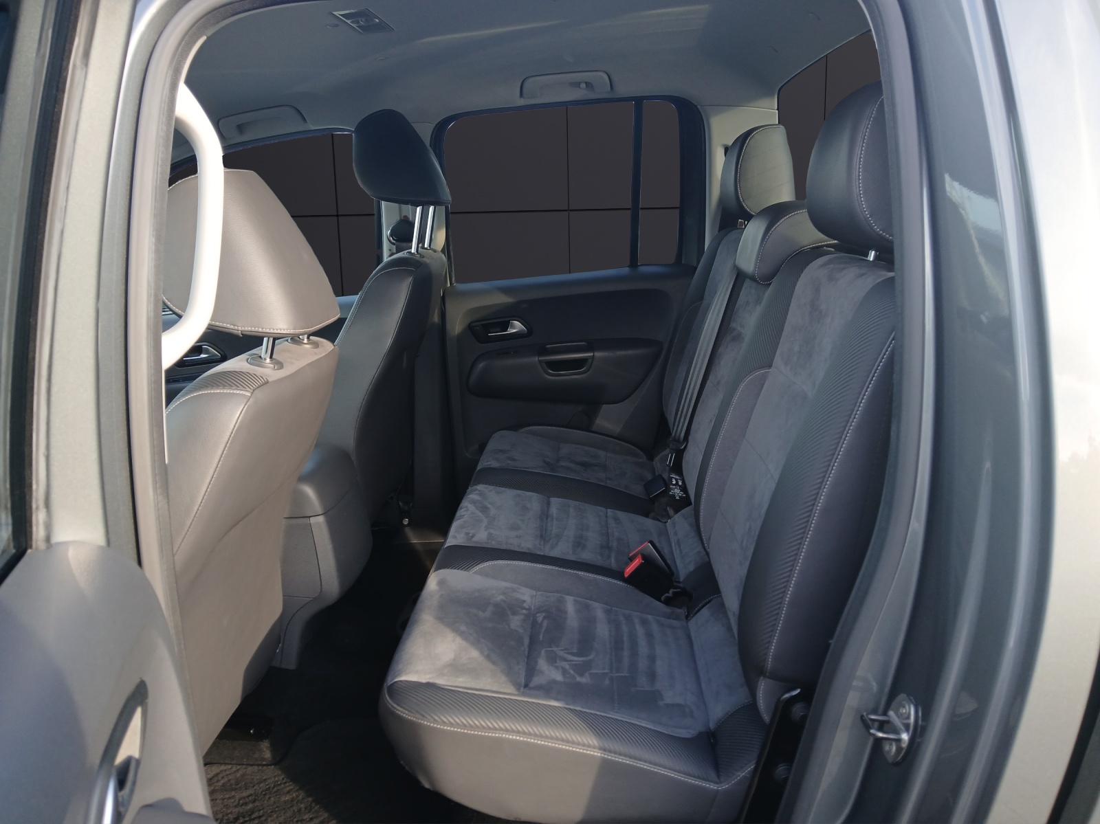 Fahrzeugabbildung Volkswagen Amarok TDI DSG Ultimate DC 4M STH Xenon AHK Navi GRA RFK SH