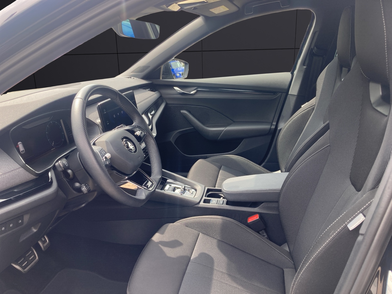 Fahrzeugabbildung SKODA Octavia Combi iV Sportline DSG Matrix AHK Navi HUD ACC RFK SH 19