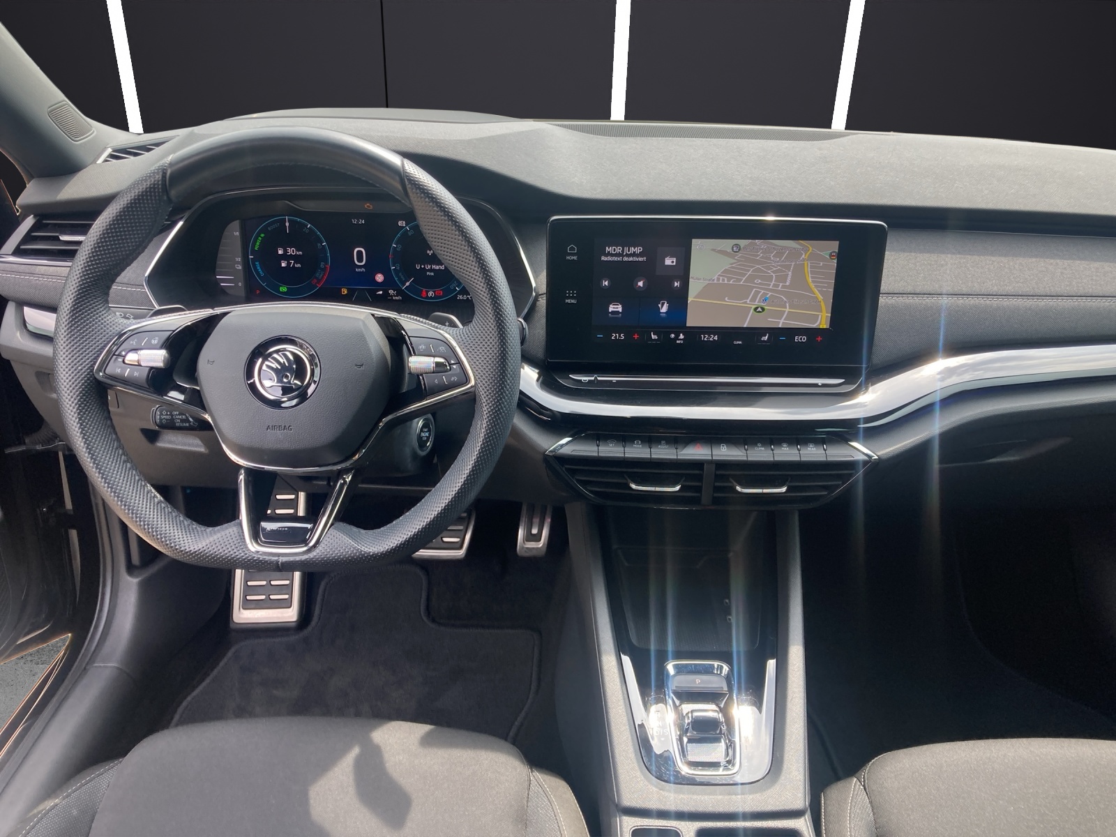 Fahrzeugabbildung SKODA Octavia Combi iV Sportline DSG Matrix AHK Navi HUD ACC RFK SH 19