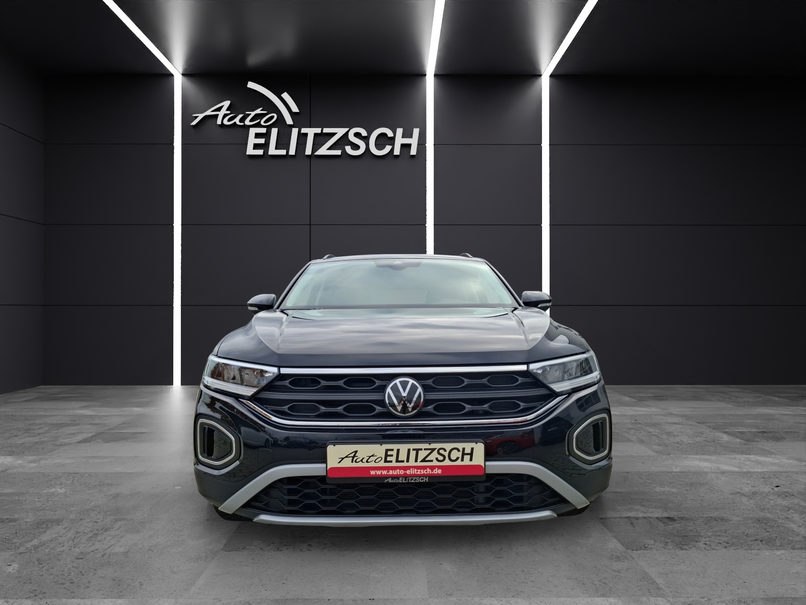 Fahrzeugabbildung Volkswagen T-Roc TSI Life LED Navi AID Park-Assist SH LM