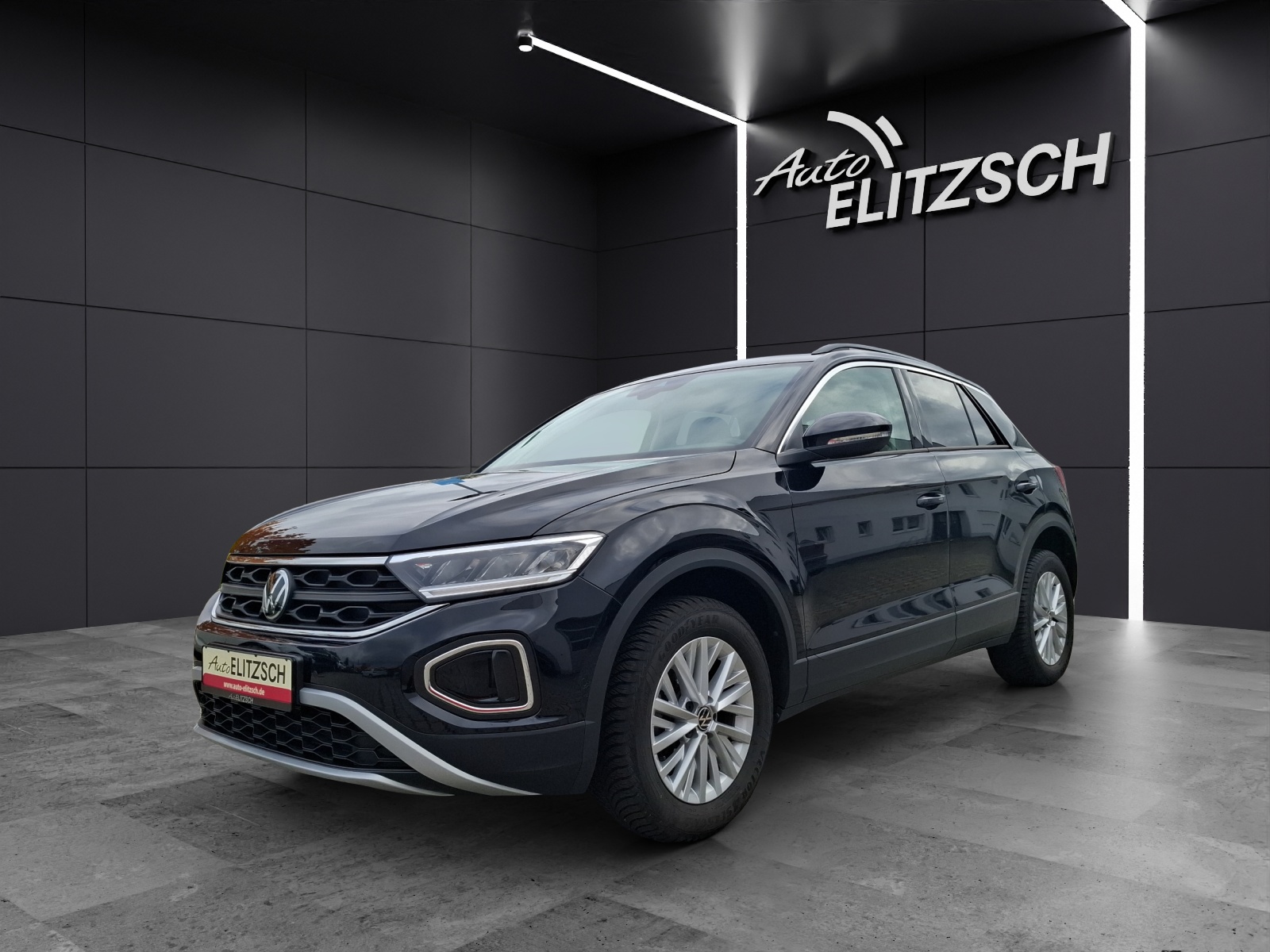 Fahrzeugabbildung Volkswagen T-Roc TSI Life LED Navi AID Park-Assist SH LM