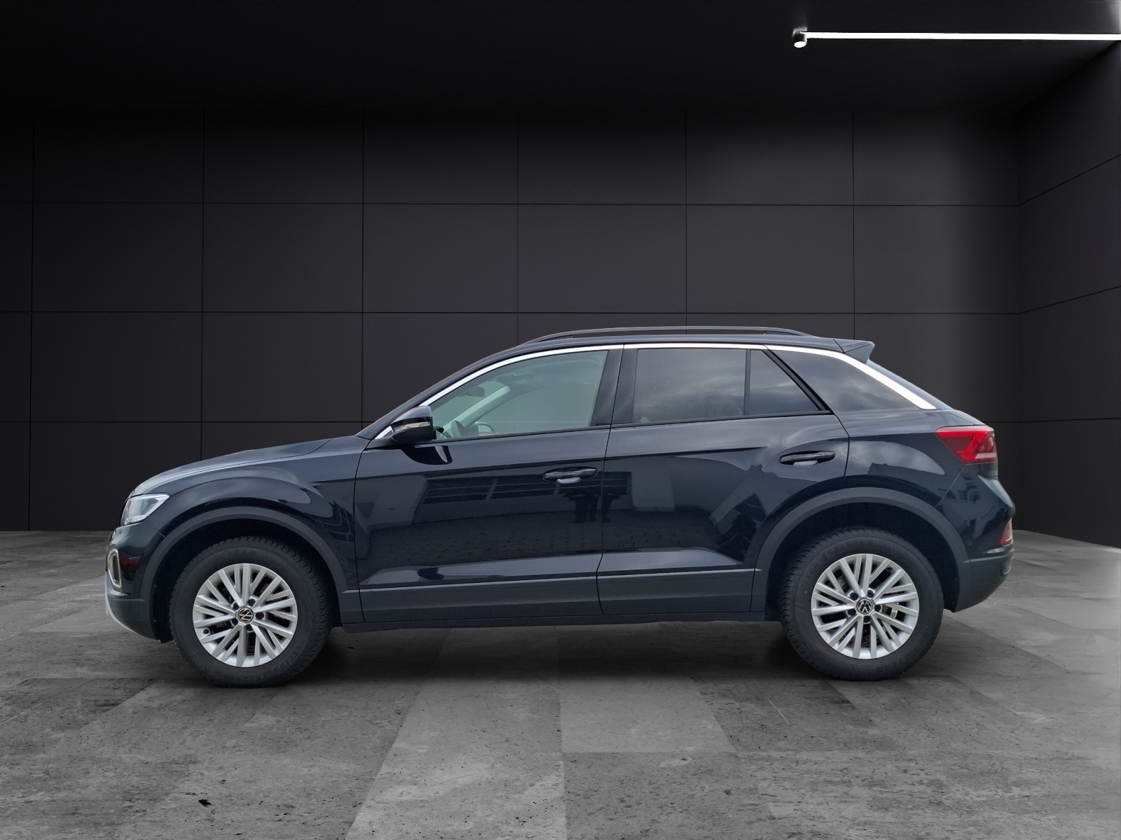 Fahrzeugabbildung Volkswagen T-Roc TSI Life LED Navi AID Park-Assist SH LM