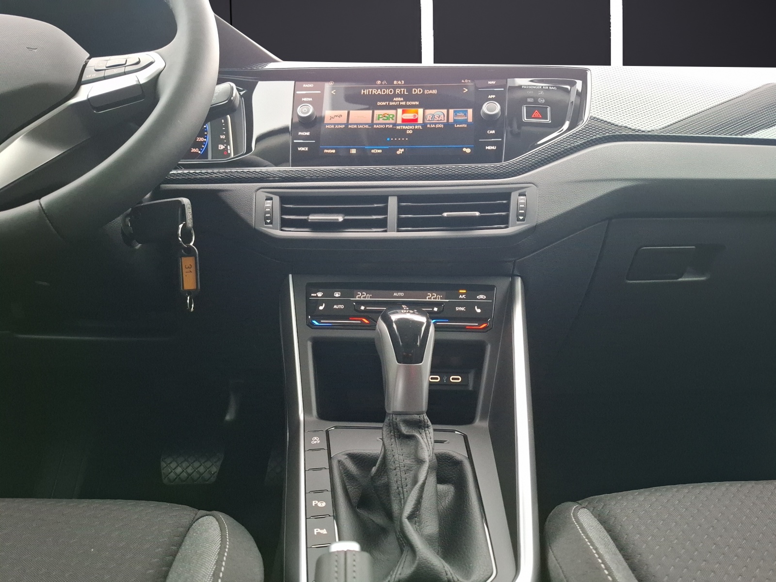 Fahrzeugabbildung Volkswagen Polo Life DSG NAVI AppConnect ACC ParkAssist