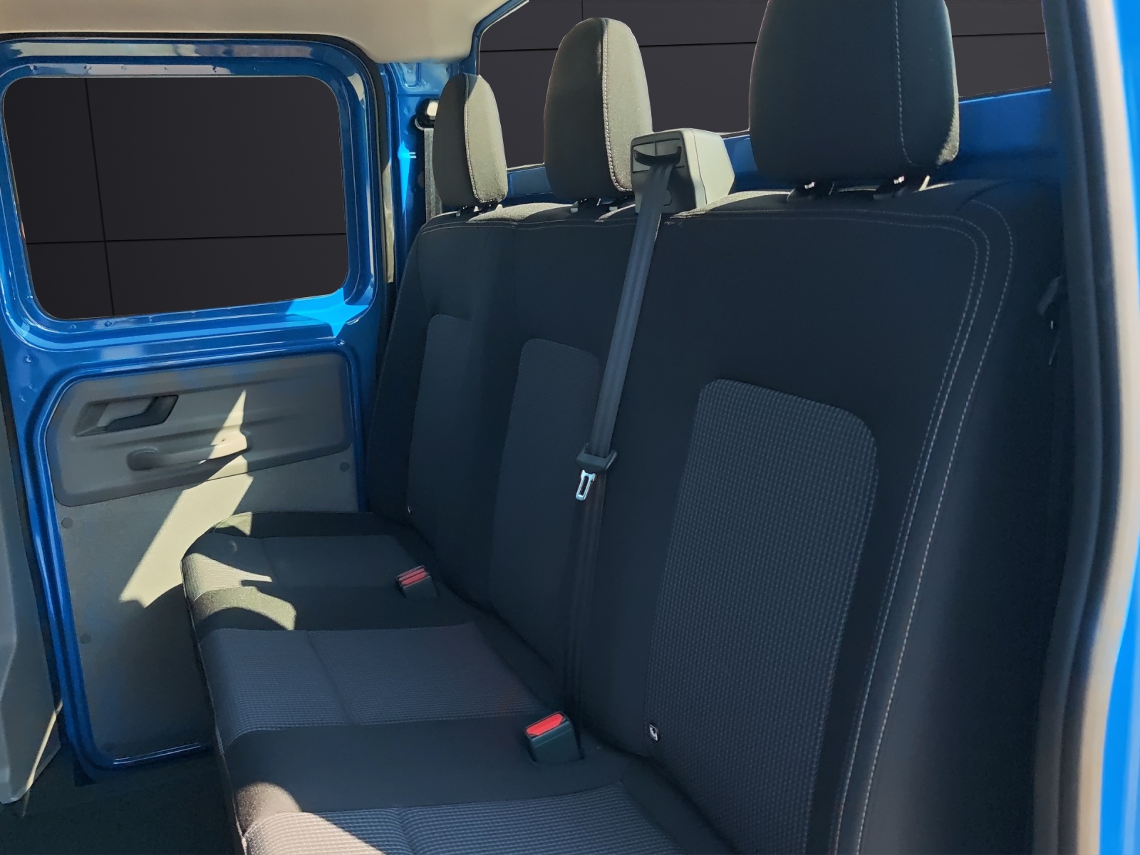 Fahrzeugabbildung Volkswagen T7 Transporter DOKA Pritsche TDI 4MO LR LED ACC NAVI AHK
