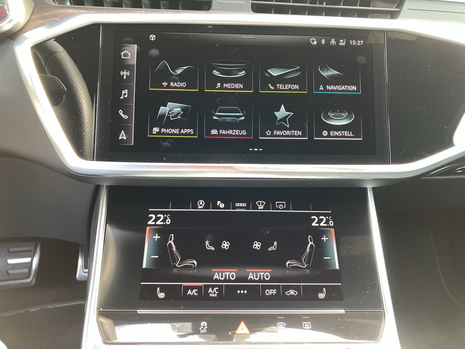Fahrzeugabbildung Audi A6 Limousine 55 TFSI quattro S-Line Matrix ACC Luft HuD AVC Navi SHZ