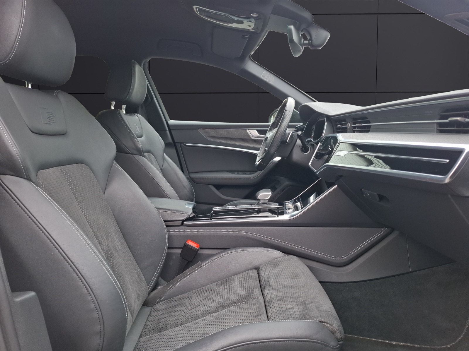 Fahrzeugabbildung Audi A6 Avant eTFSI sport quattro Matrix AHK Navi AVC AID SH