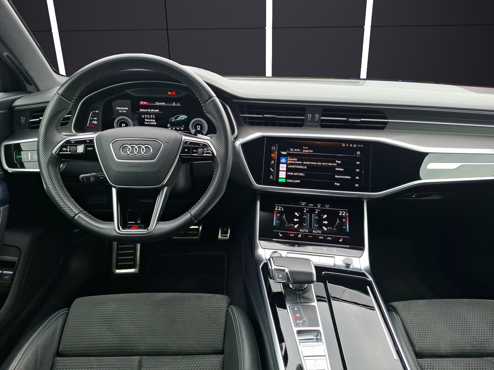 Fahrzeugabbildung Audi A6 Avant eTFSI sport quattro Matrix AHK Navi AVC AID SH