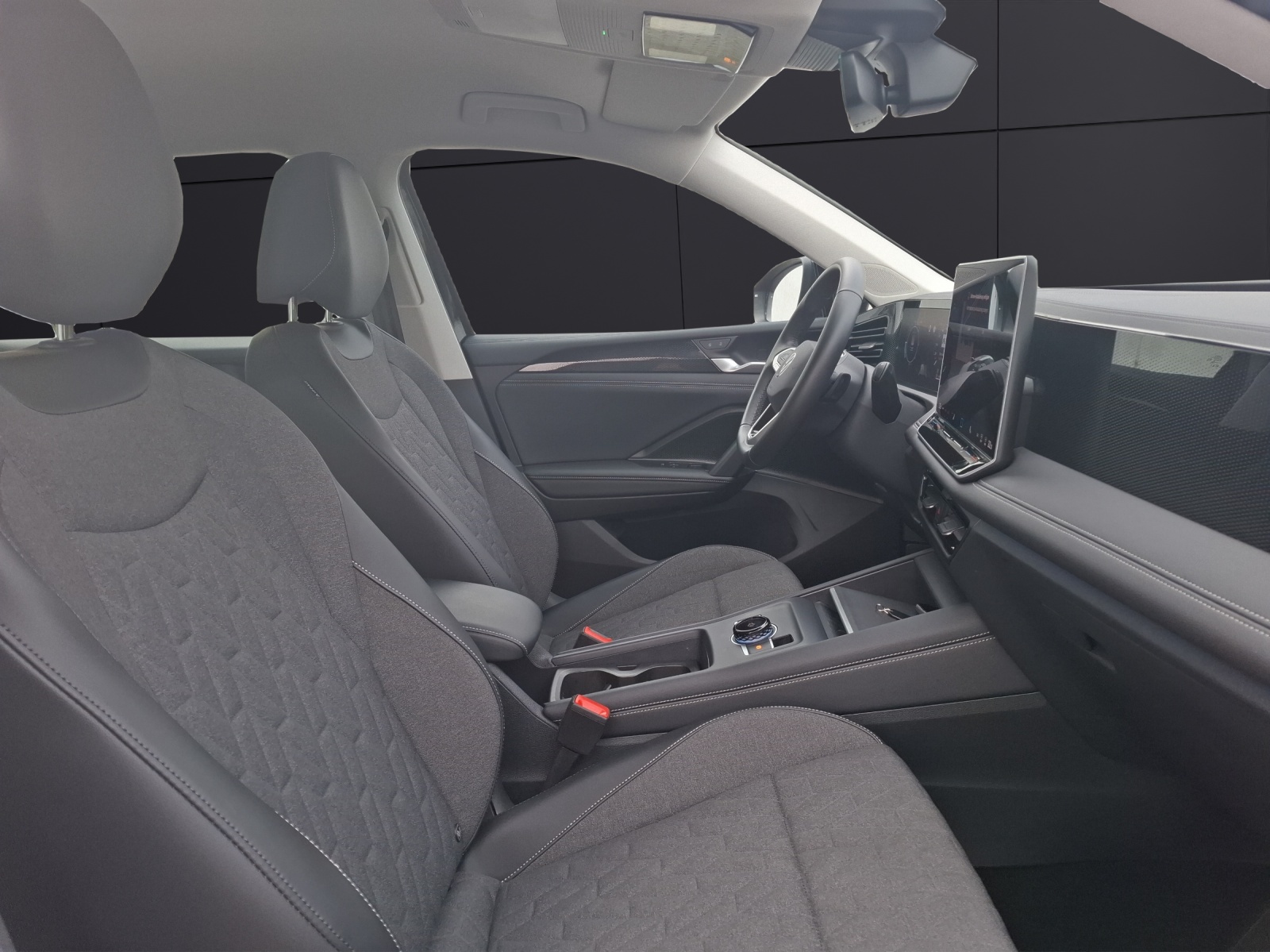 Fahrzeugabbildung Volkswagen Tiguan TDI DSG AHK HuD NAVI Kamera ACC PDC SHZ LM