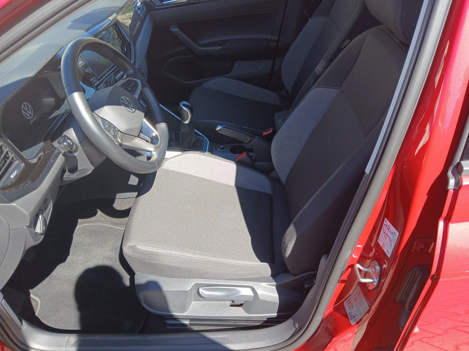 Fahrzeugabbildung Volkswagen Polo 1.0 Life LED AID PDC SH