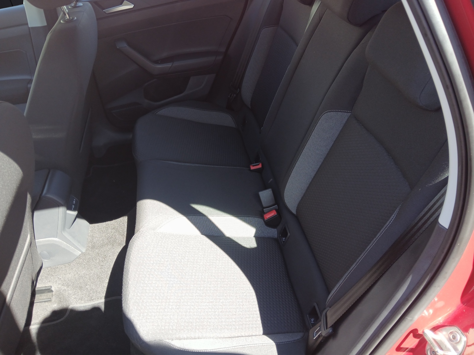 Fahrzeugabbildung Volkswagen Polo 1.0 Life LED AID PDC SH