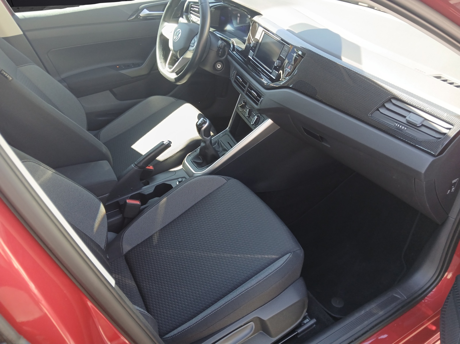 Fahrzeugabbildung Volkswagen Polo 1.0 Life LED AID PDC SH