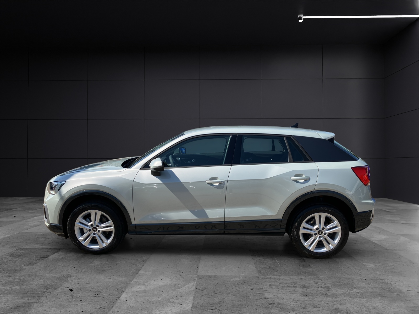 Fahrzeugabbildung Audi Q2 35 TFSI advanced LED AVC GRA RFK SH