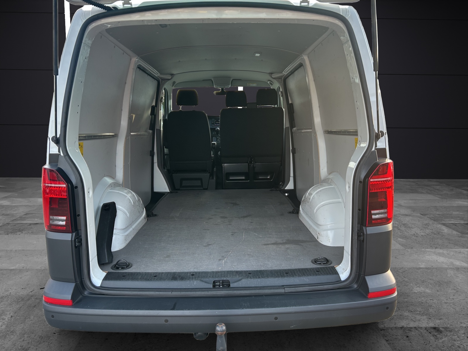 Fahrzeugabbildung Volkswagen T6 Transporter T6.1 Kasten EcoProfi FWD