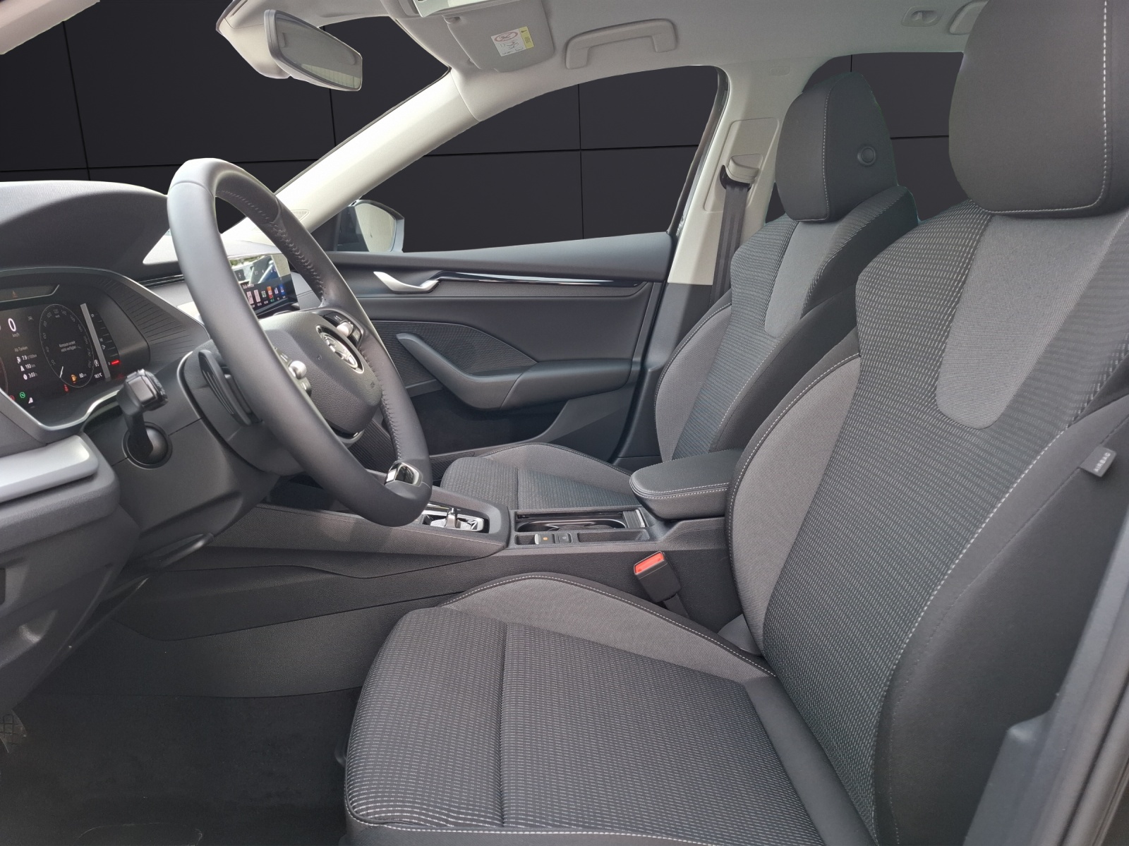 Fahrzeugabbildung SKODA Octavia Combi TDI Selection DSG LED RFK GRA SH LM